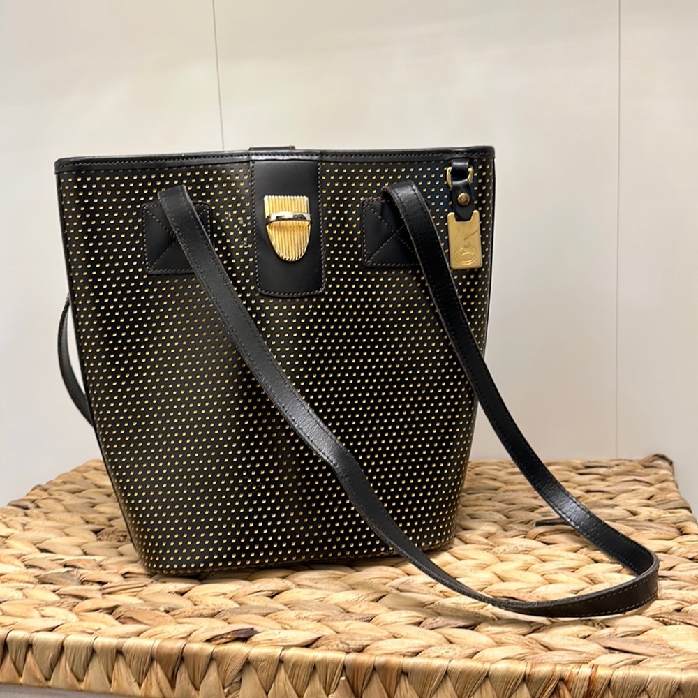 Vintage Dooney & Bourke bag